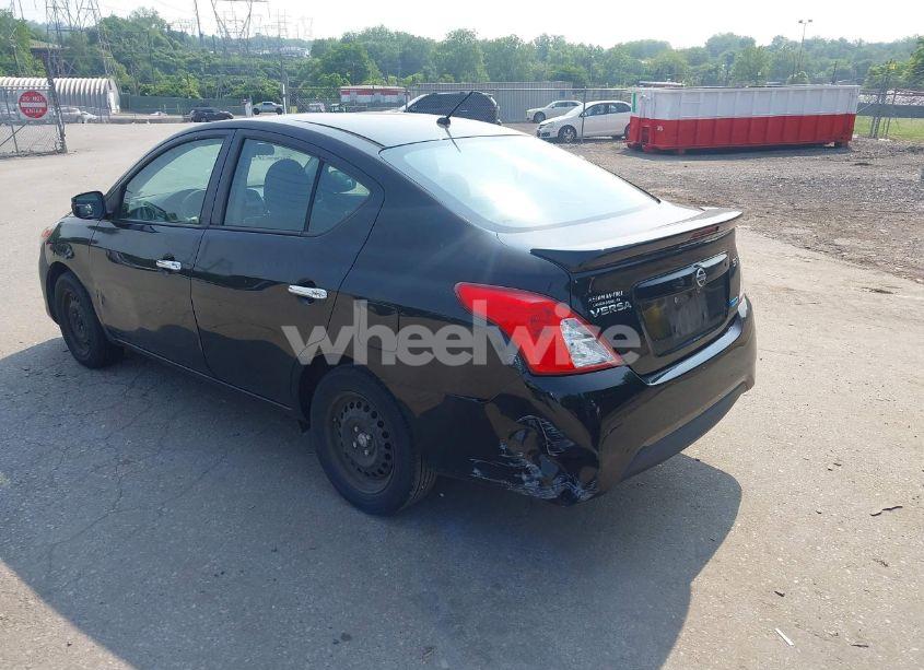 Photo 6 of 2015 Nissan Versa 1.6 S/1.6 S+/1.6 SL/1.6 SV (VIN 3N1CN7AP5FL855729)