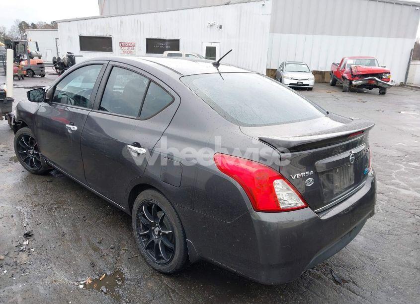 Photo 3 of 2015 Nissan Versa 1.6 SV (VIN 3N1CN7AP5FL877374)