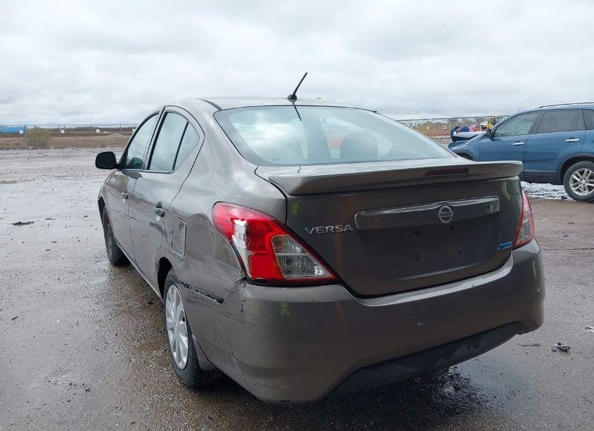 Photo 3 of 2015 Nissan Versa 1.6 S+ (VIN 3N1CN7AP5FL880081)