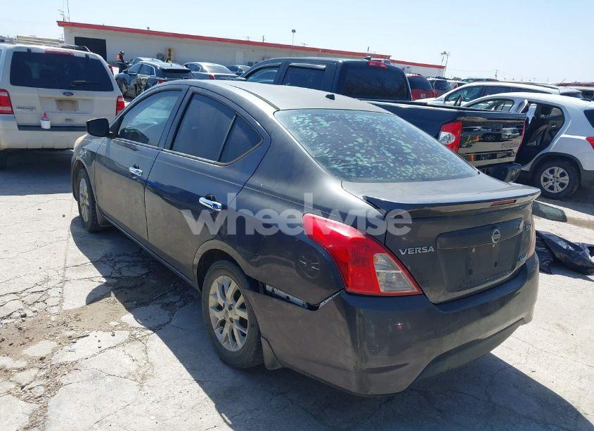 Photo 3 of 2015 Nissan Versa 1.6 SV (VIN 3N1CN7AP5FL885197)