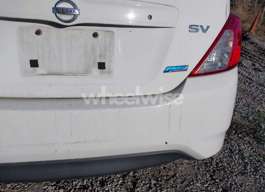 Photo 13 of 2015 Nissan Versa 1.6 S/1.6 S+/1.6 SL/1.6 SV (VIN 3N1CN7AP5FL888374)