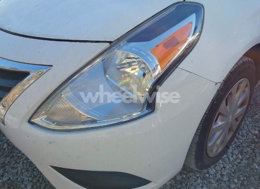 Photo 15 of 2015 Nissan Versa 1.6 S/1.6 S+/1.6 SL/1.6 SV (VIN 3N1CN7AP5FL888374)