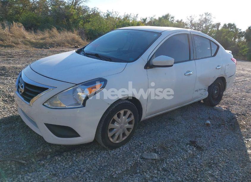 Photo 2 of 2015 Nissan Versa 1.6 S/1.6 S+/1.6 SL/1.6 SV (VIN 3N1CN7AP5FL888374)