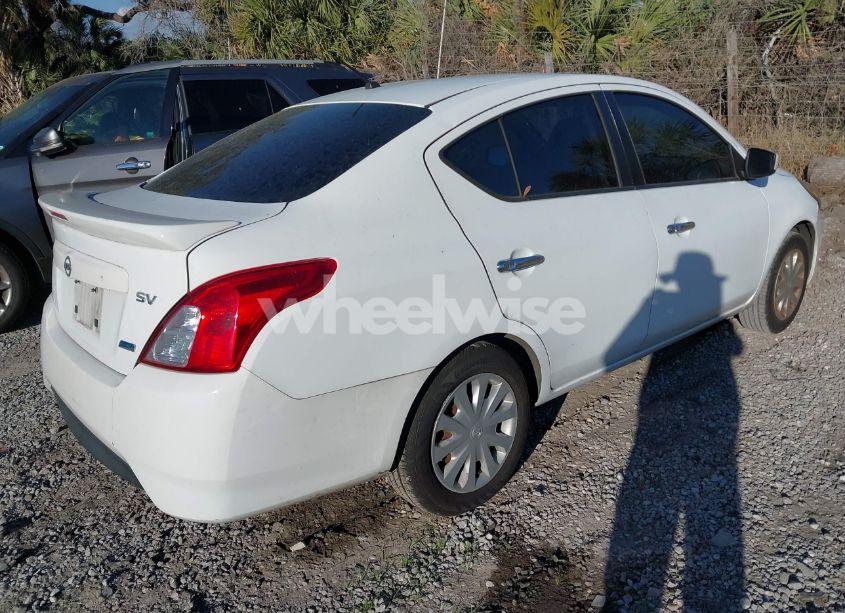 Photo 4 of 2015 Nissan Versa 1.6 S/1.6 S+/1.6 SL/1.6 SV (VIN 3N1CN7AP5FL888374)