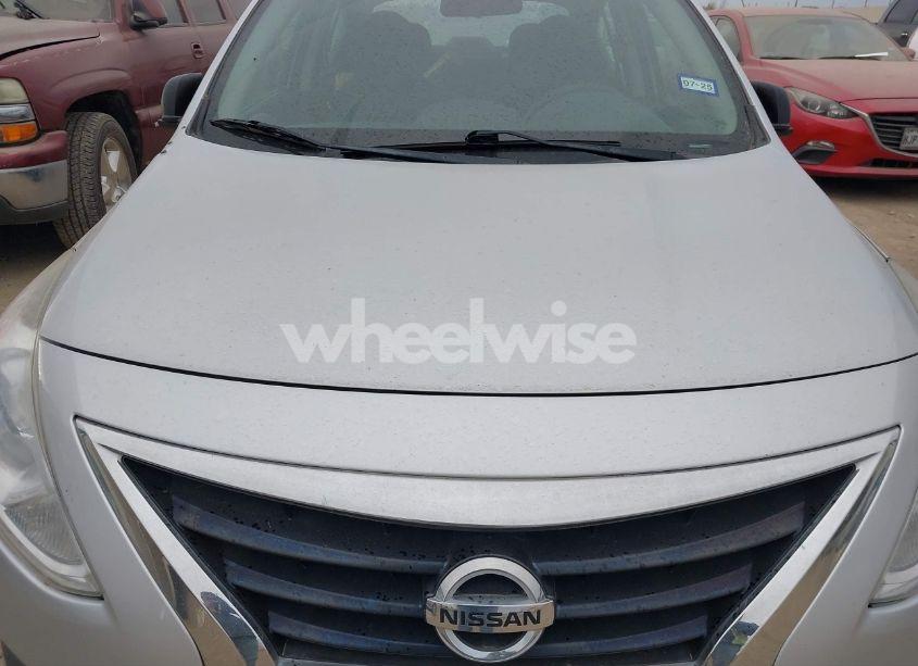 Photo 10 of 2015 Nissan Versa 1.6 S (VIN 3N1CN7AP5FL897978)