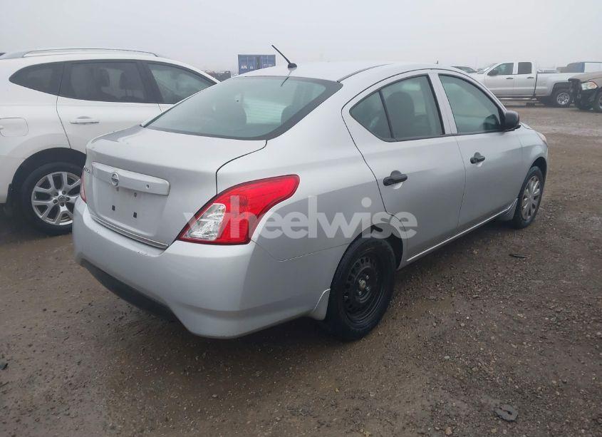 Photo 4 of 2015 Nissan Versa 1.6 S (VIN 3N1CN7AP5FL897978)