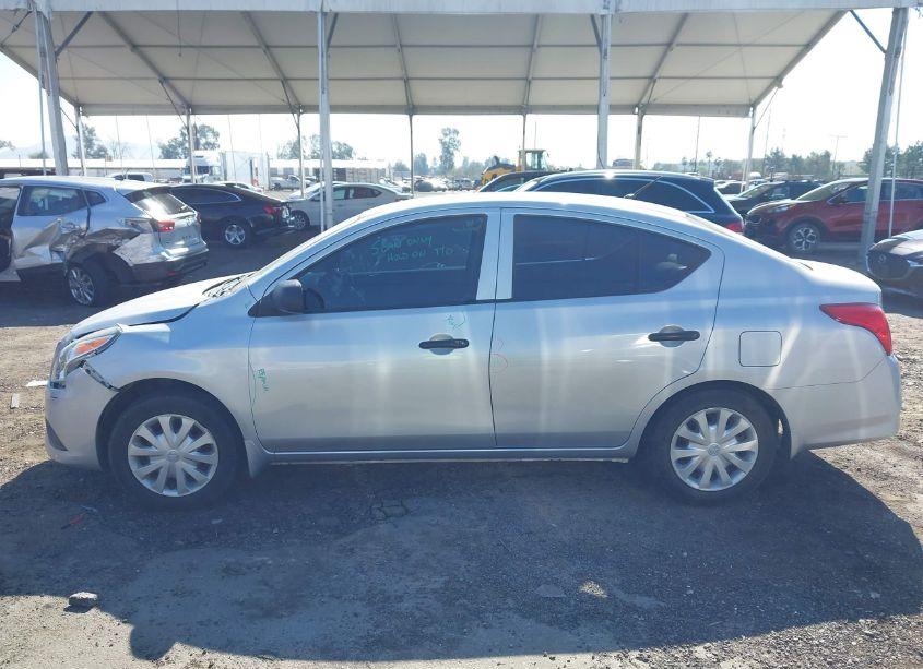 Photo 14 of 2015 Nissan Versa 1.6 S (VIN 3N1CN7AP5FL903374)