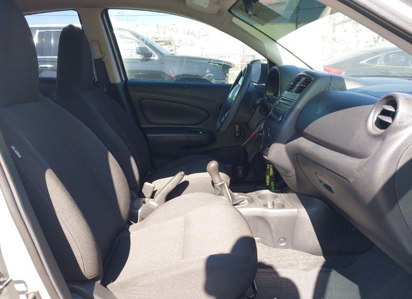 Photo 5 of 2015 Nissan Versa 1.6 S (VIN 3N1CN7AP5FL903374)