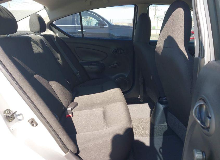 Photo 8 of 2015 Nissan Versa 1.6 S (VIN 3N1CN7AP5FL903374)