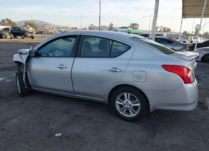 Photo 13 of 2015 Nissan Versa 1.6 SV (VIN 3N1CN7AP5FL928386)