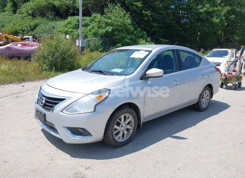 Photo 2 of 2015 Nissan Versa 1.6 SV (VIN 3N1CN7AP5FL931899)