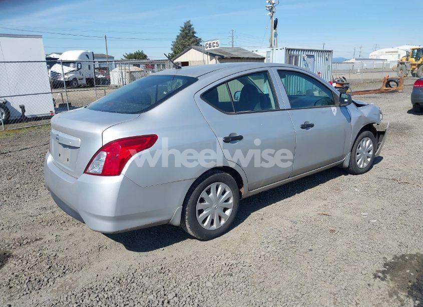 Photo 4 of 2015 Nissan Versa 1.6 S (VIN 3N1CN7AP5FL954177)