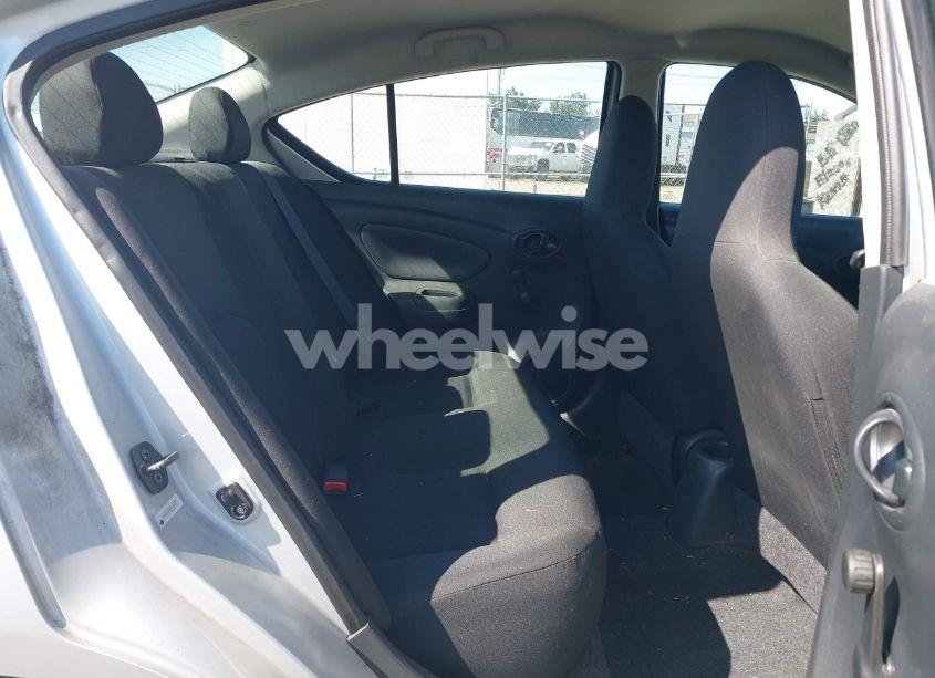 Photo 8 of 2015 Nissan Versa 1.6 S (VIN 3N1CN7AP5FL954177)