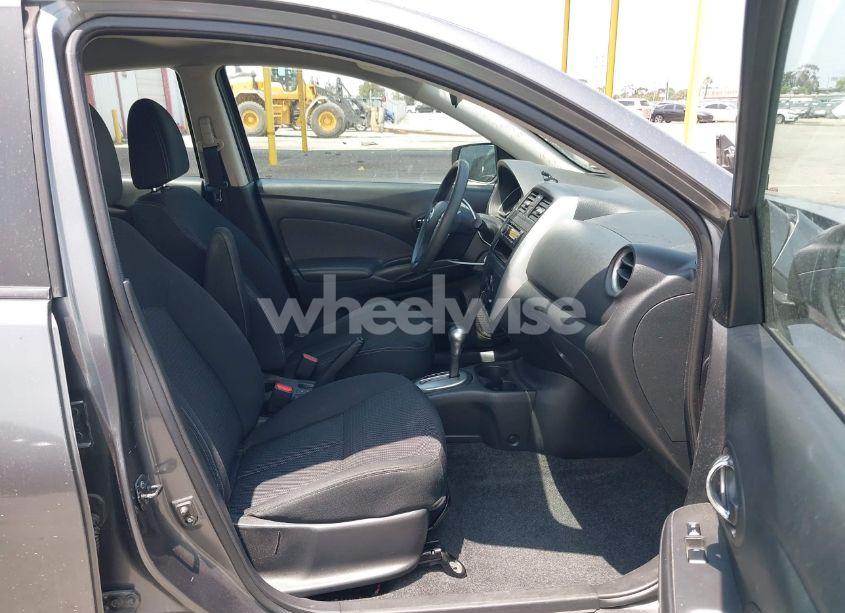 Photo 5 of 2016 Nissan Versa 1.6 S/1.6 S+/1.6 SL/1.6 SV (VIN 3N1CN7AP5GL852119)