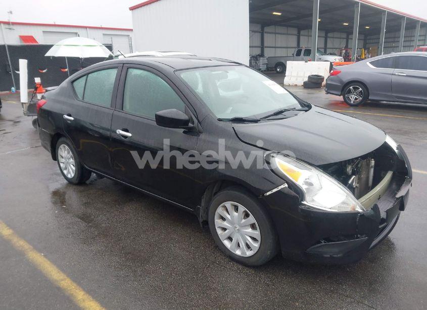 2016 Nissan Versa 1.6 SV (VIN 3N1CN7AP5GL859037) main photo