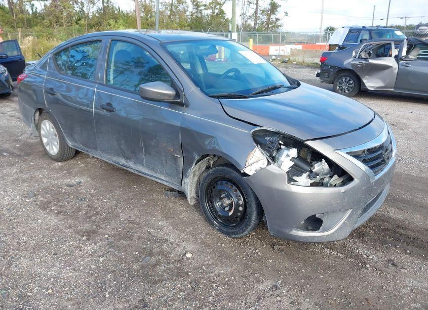 2016 Nissan Versa 1.6 S+ (VIN 3N1CN7AP5GL877179) main photo