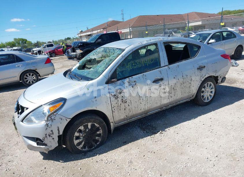 Photo 2 of 2016 Nissan Versa 1.6 S (VIN 3N1CN7AP5GL915381)