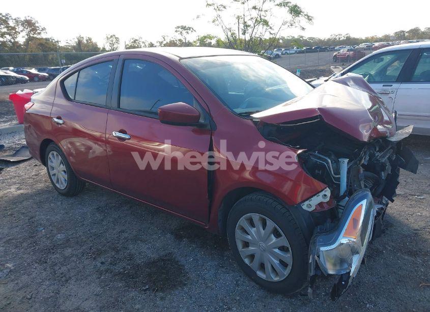 2017 Nissan Versa 1.6 SV (VIN 3N1CN7AP5HK430620) main photo