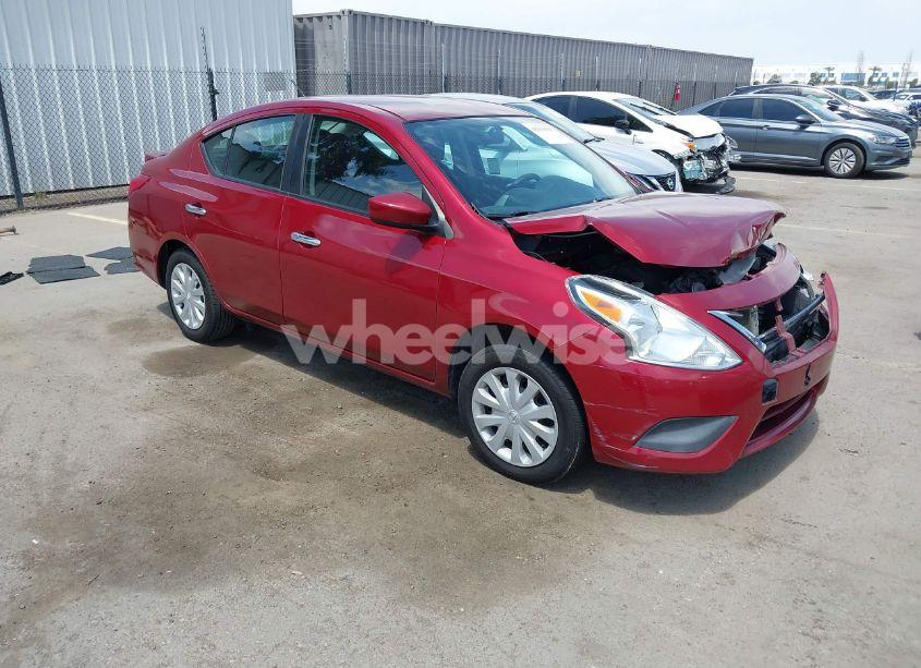 2017 Nissan Versa 1.6 SV (VIN 3N1CN7AP5HK434733) main photo