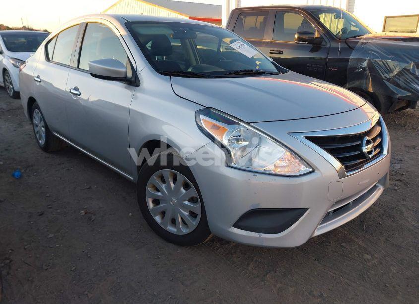 2017 Nissan Versa 1.6 S/1.6 S+/1.6 SL/1.6 SV (VIN 3N1CN7AP5HL805464) main photo
