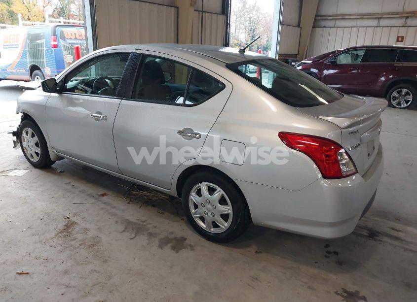 Photo 3 of 2018 Nissan Versa 1.6 SV (VIN 3N1CN7AP5JL804353)