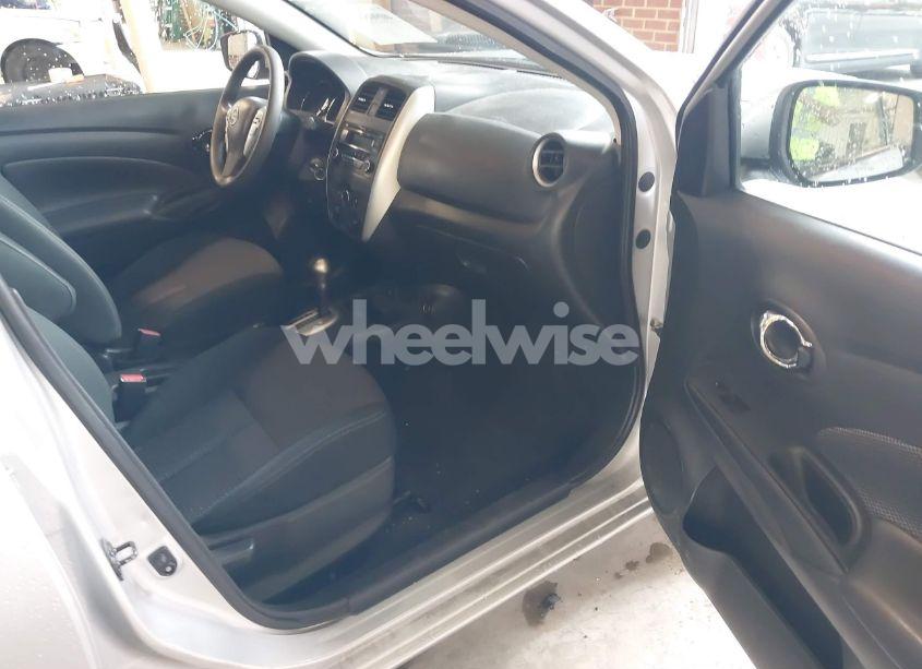 Photo 5 of 2018 Nissan Versa 1.6 SV (VIN 3N1CN7AP5JL804353)