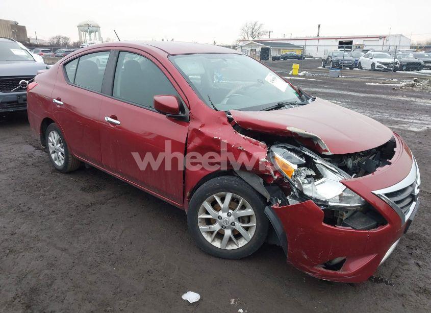2018 Nissan Versa 1.6 SV (VIN 3N1CN7AP5JL807785) main photo