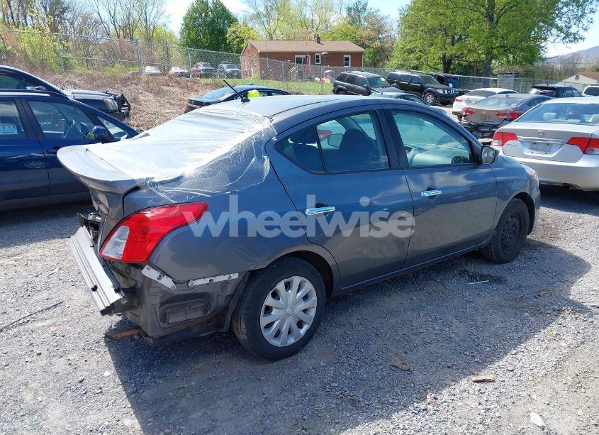 Photo 4 of 2018 Nissan Versa 1.6 SV (VIN 3N1CN7AP5JL809987)