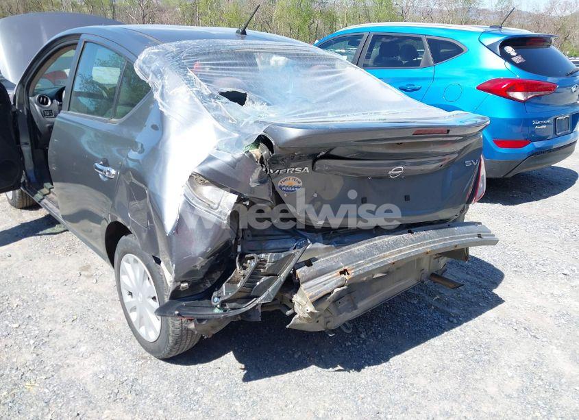 Photo 6 of 2018 Nissan Versa 1.6 SV (VIN 3N1CN7AP5JL809987)