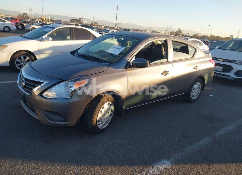 Photo 2 of 2018 Nissan Versa 1.6 S+ (VIN 3N1CN7AP5JL819418)