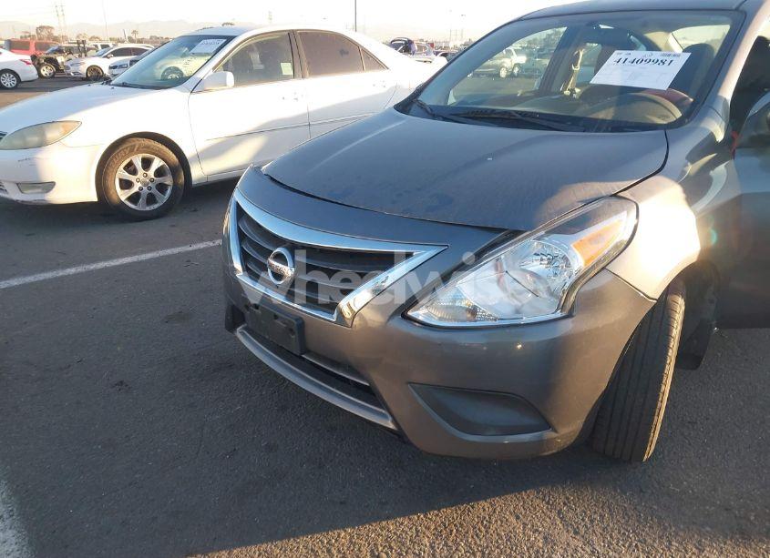Photo 6 of 2018 Nissan Versa 1.6 S+ (VIN 3N1CN7AP5JL819418)