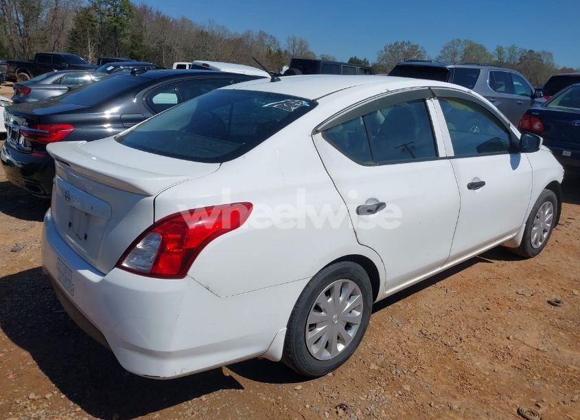 Photo 4 of 2018 Nissan Versa 1.6 S+ (VIN 3N1CN7AP5JL819838)