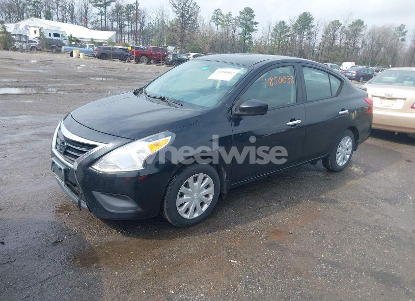 Photo 2 of 2018 Nissan Versa 1.6 SV (VIN 3N1CN7AP5JL820567)