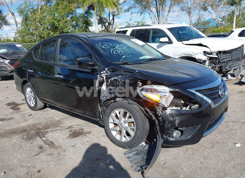 2018 Nissan Versa 1.6 SV (VIN 3N1CN7AP5JL826322) main photo