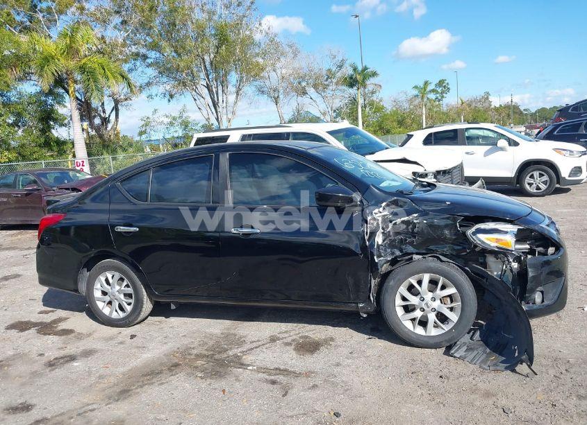Photo 13 of 2018 Nissan Versa 1.6 SV (VIN 3N1CN7AP5JL826322)