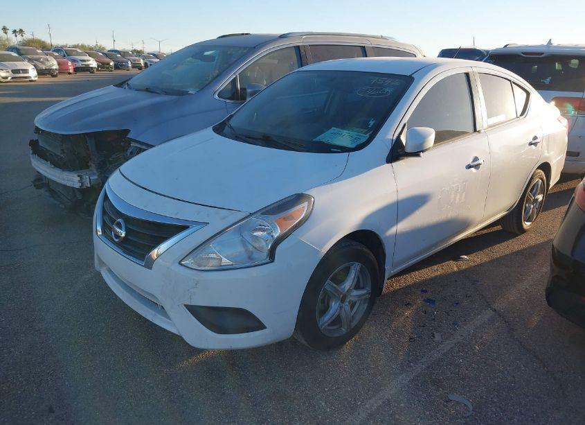 Photo 2 of 2018 Nissan Versa 1.6 SV (VIN 3N1CN7AP5JL831620)