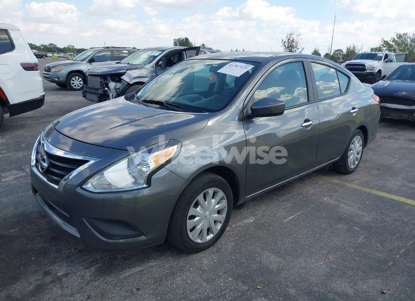 Photo 2 of 2018 Nissan Versa 1.6 SV (VIN 3N1CN7AP5JL835554)