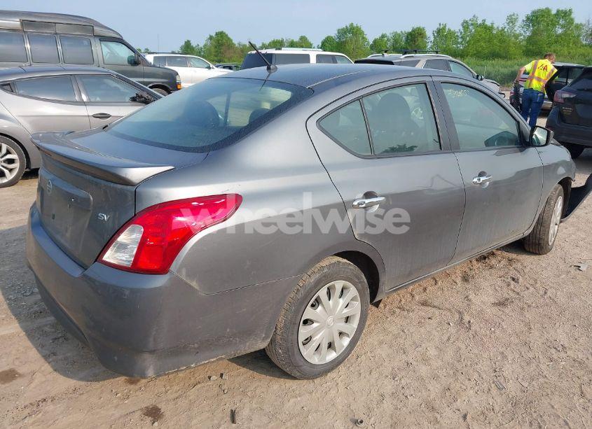 Photo 4 of 2018 Nissan Versa 1.6 SV (VIN 3N1CN7AP5JL841063)