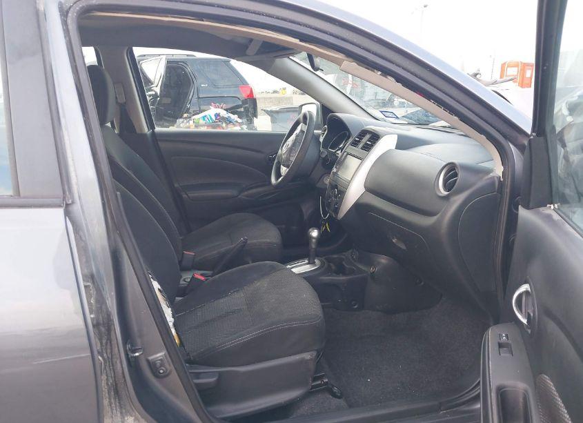 Photo 5 of 2018 Nissan Versa 1.6 SV (VIN 3N1CN7AP5JL881093)