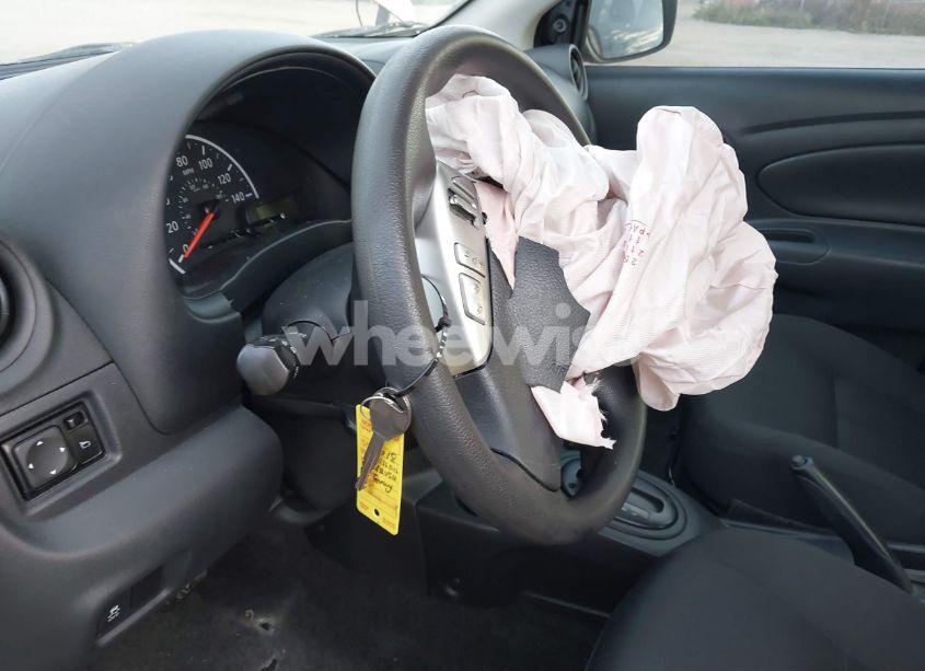 Photo 11 of 2018 Nissan Versa 1.6 S+ (VIN 3N1CN7AP5JL883250)