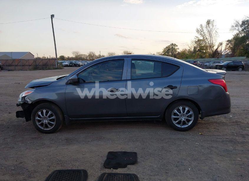 Photo 14 of 2018 Nissan Versa 1.6 S+ (VIN 3N1CN7AP5JL883250)