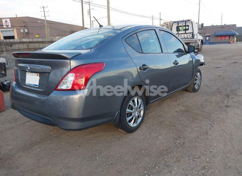 Photo 4 of 2018 Nissan Versa 1.6 S+ (VIN 3N1CN7AP5JL883250)