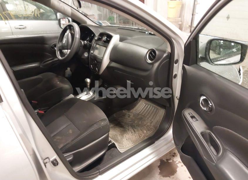 Photo 5 of 2018 Nissan Versa 1.6 SV (VIN 3N1CN7AP5JL884897)