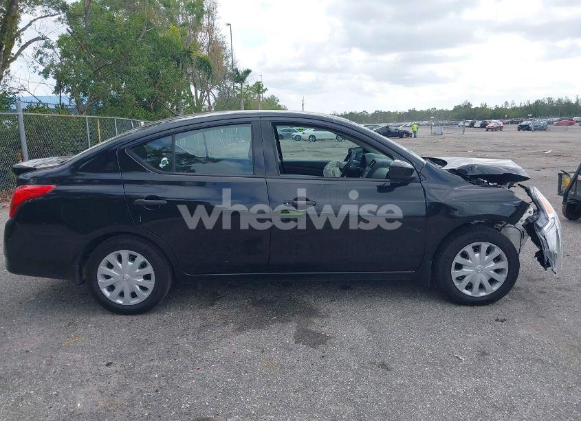 Photo 13 of 2018 Nissan Versa 1.6 S+ (VIN 3N1CN7AP5JL888092)