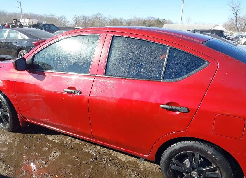 Photo 15 of 2019 Nissan Versa 1.6 S+ (VIN 3N1CN7AP5KL808310)