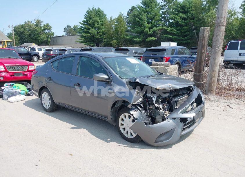 2019 Nissan Versa 1.6 S+ (VIN 3N1CN7AP5KL819887) main photo