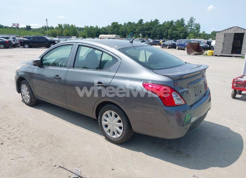 Photo 3 of 2019 Nissan Versa 1.6 S+ (VIN 3N1CN7AP5KL819887)