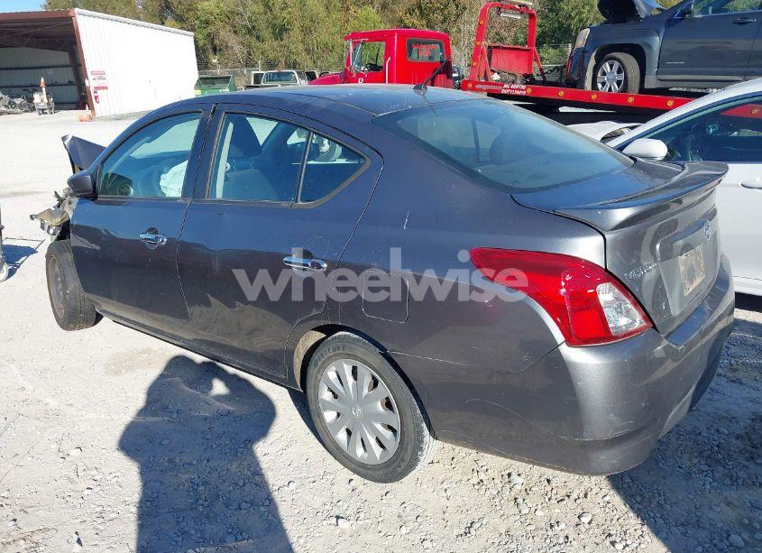 Photo 3 of 2019 Nissan Versa 1.6 SV (VIN 3N1CN7AP5KL830629)