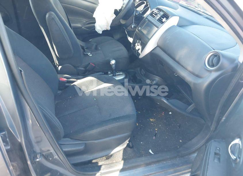 Photo 5 of 2019 Nissan Versa 1.6 SV (VIN 3N1CN7AP5KL830629)