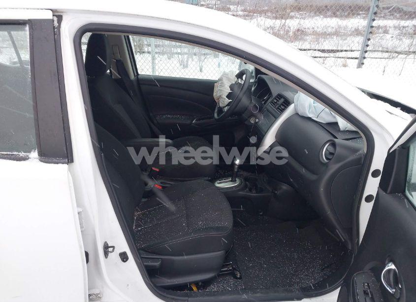Photo 5 of 2019 Nissan Versa 1.6 SV (VIN 3N1CN7AP5KL843185)